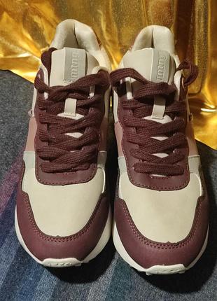 Женские кроссовки mtng