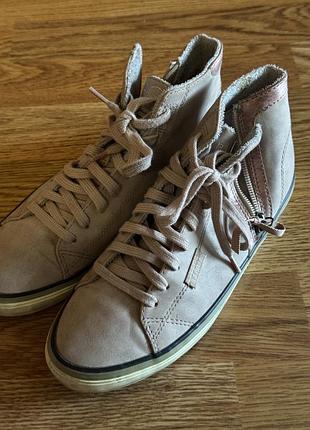 Кеди esprit пудрового кольору