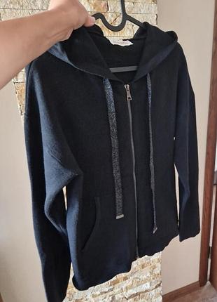 Теплый черный костюм двойка