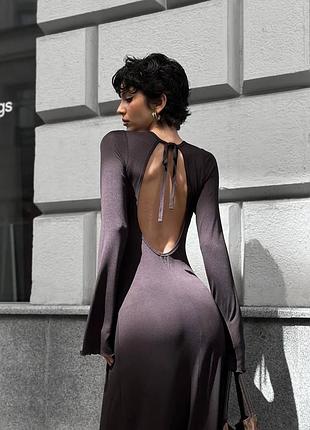 Платье с открытой спиной