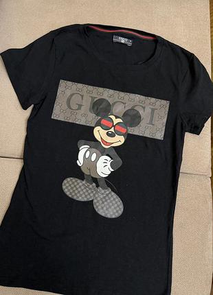 Футболка жіноча