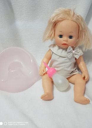 Кукла с гардеробом, горшком и бутылочкой, музыкальная