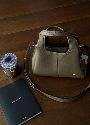 Сумка coach [ коробка] 25х23х10 женская натуральная кожа коричневый