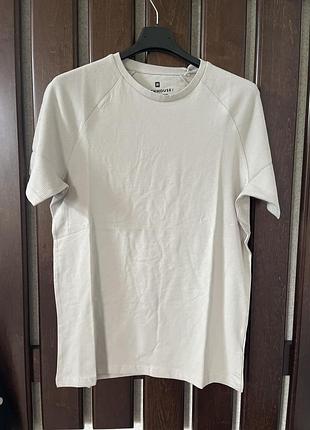 Футболка бежева