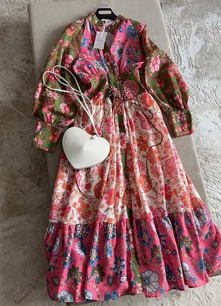 Сукня люкс класу