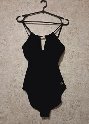 Купальник суцільний