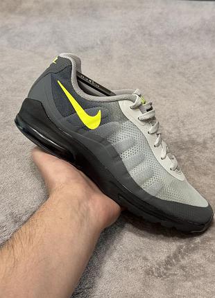 Nike air max invigor 42р 26.5см кросівки оригінал