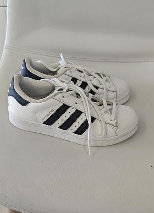 Кроссовки adidas