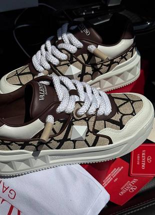 Кросівки валентино преміум люкс