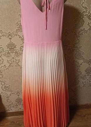 Сукня жіноча