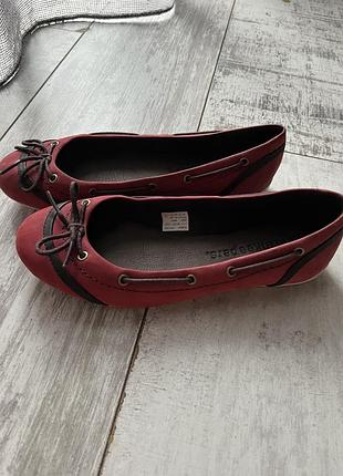 Нові жіночі мокасини