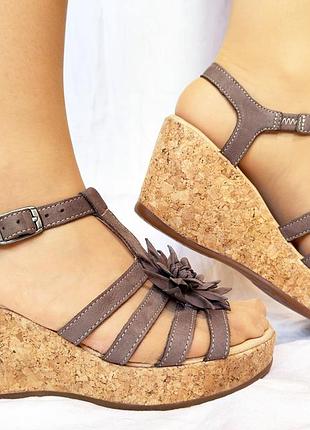860 босоножки кожаные на платформе gabor 38,5-39 г.
