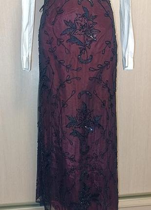 Ошатна спідниця з вишивкою бісером і паєтками