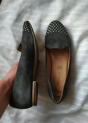 Туфли -лоферы .