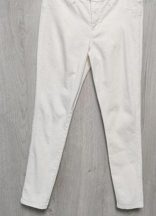 💥skinny💥, джинсики білосніжного кольору
орієнтовно 28 -29розм.✅