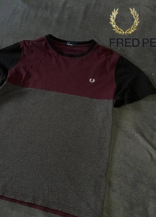 Футболка fred perry сіро червона чорна