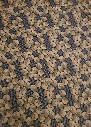 Отрез ткани для шитья 310см длиной 110см шириной, серо-бежевые кружушки нарисованы