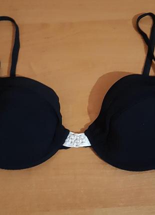 Верх купальника для жінок.