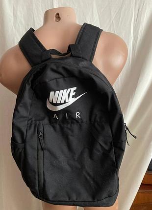 Черный рюкзак nike
