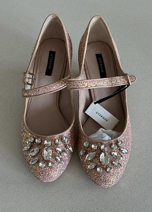 Туфлі блискучі uterque 37 рожеві з камінням