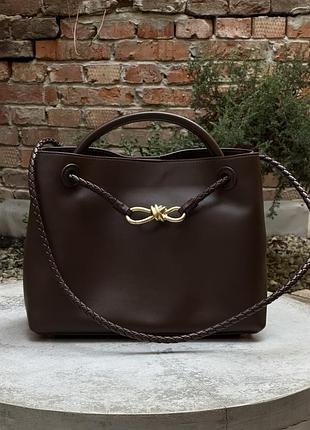 Сумка премиум bottega veta andiamo medium leather tote bag in brown