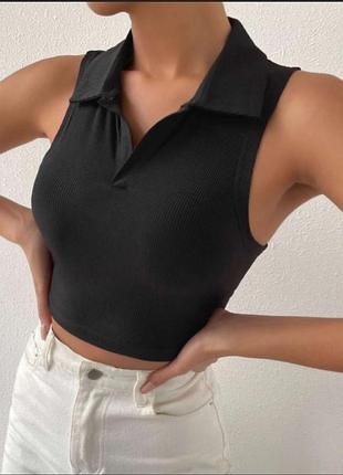 Топ з комірцем