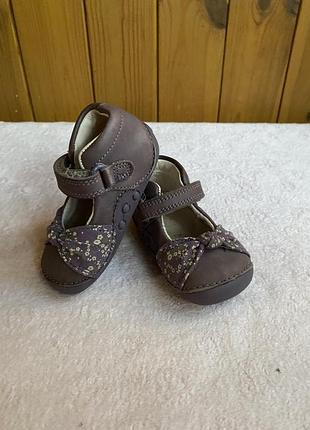 Туфли для девочки clarks размер 18