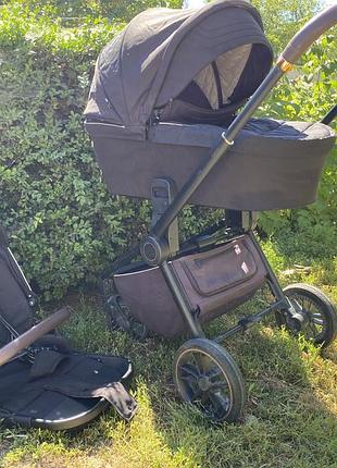 Продам візочок carrello epica 2 в1 чорного кольору