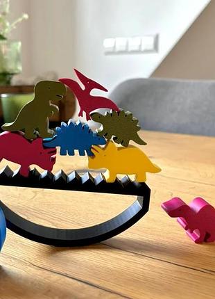 Игра «балансирующие динозаврики»