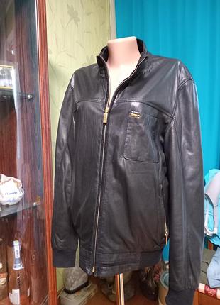 Кружевная кожаная куртка унисекс производитель франция, качественный пошив, легкая, мягкая. подойдет и женщинам и мужчинам