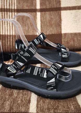 Женские сандалии босоножки teva