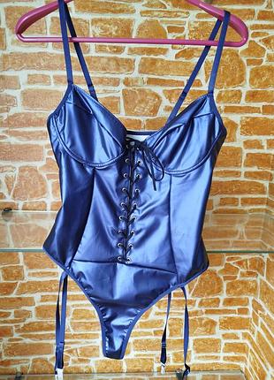 Боді облягаючий зі шнурівкою  м розмір