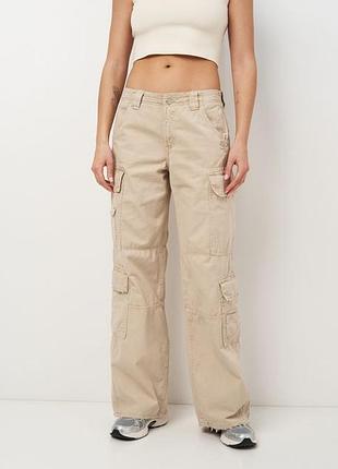 Джинсы карго zara бежевого цвета женские варенка