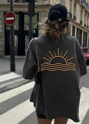 Жіноча повсякденна футболка варка з круглим вирізом, з двостороннім принтом сонця