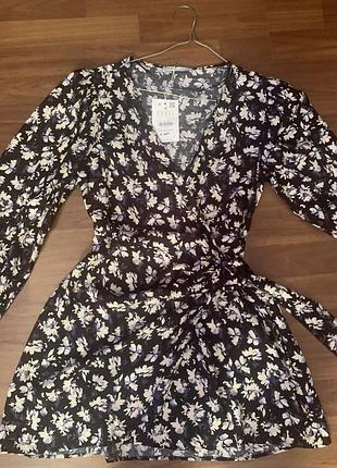 Літнє плаття в запах з пряжкою