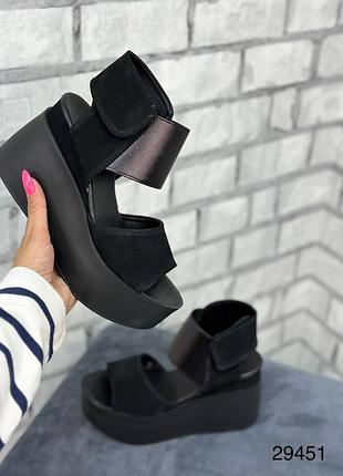 Босоніжки на танкетці натуральна шкіра/замш