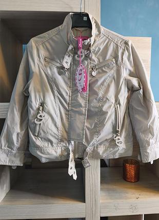 Ветровка для девочки 115-122 роста sarah chole