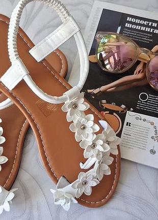 Летние босоножки женские повседневные
🤩🩷