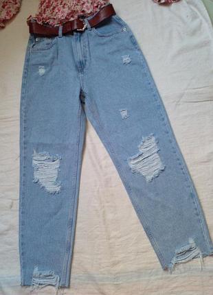 Джинсы с высокой талией