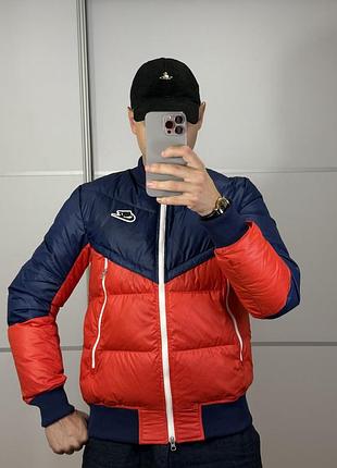 Пуховик найк оригінал близько к ідеалу треба попрати розмір м