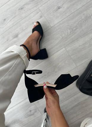 Босоножки женские