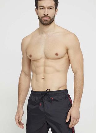 Оригінальні шорти hugo boss — нові!