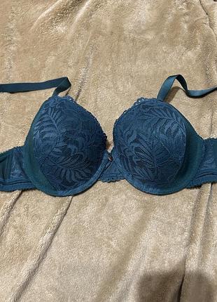 Бюстгалтер