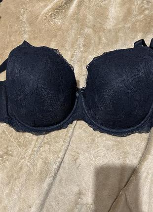 Бюстгалтер