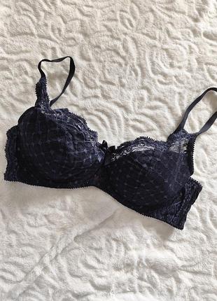 Бюст женский