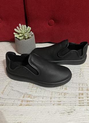 Кожаные дышащие фирменные туфли ecco 27р.