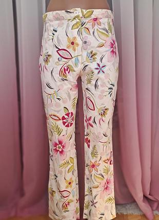 Брюки в цветочный принт