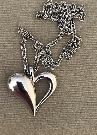 Monet підвіска серце з ланцюжком  маркована