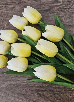 Тюльпан реалістичний штучний 1 шт колір жовто-білий