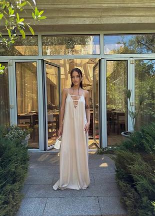 Жіноча невагома літня довга сукня з декольте та відкритою спиною | 1554